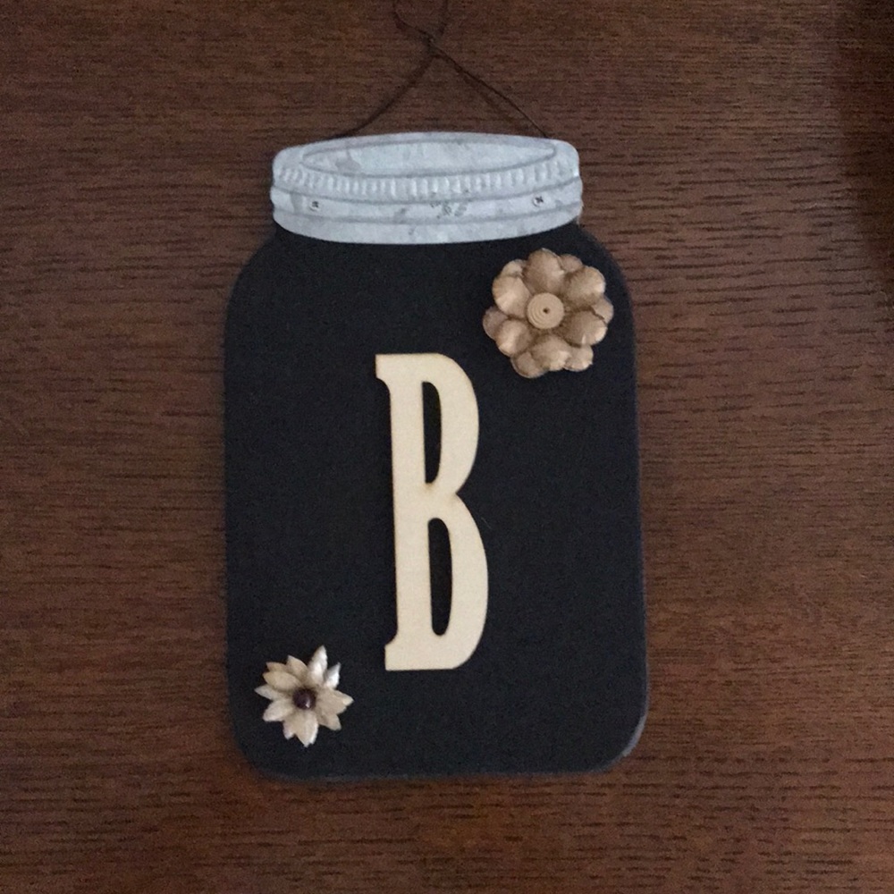 Mason jar wall hanger